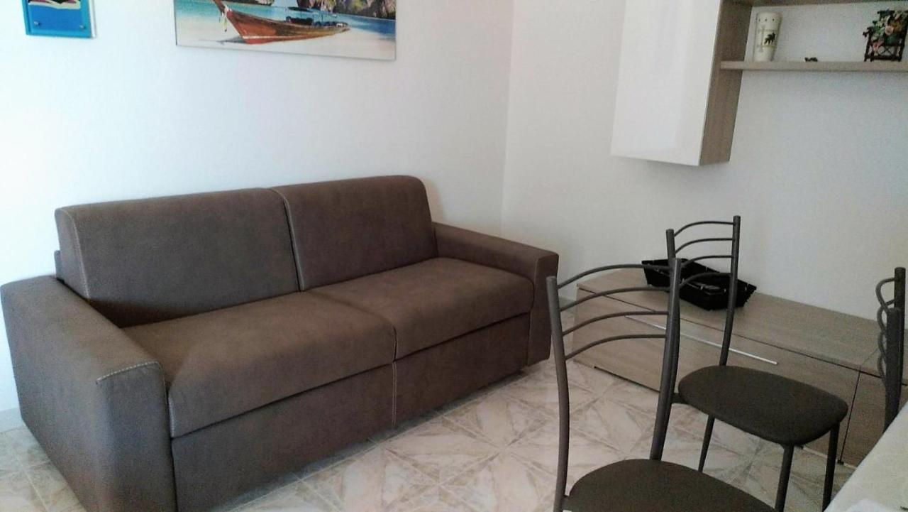 Casa Dolce Hibiscus Appartement Olbia Buitenkant foto