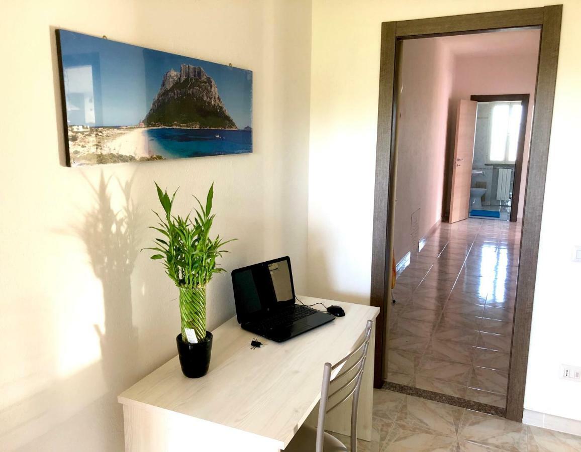 Casa Dolce Hibiscus Appartement Olbia Buitenkant foto