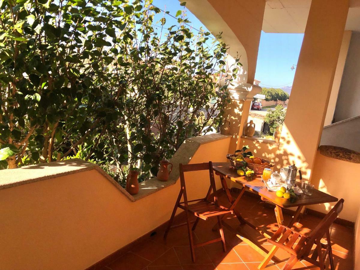 Casa Dolce Hibiscus Appartement Olbia Buitenkant foto